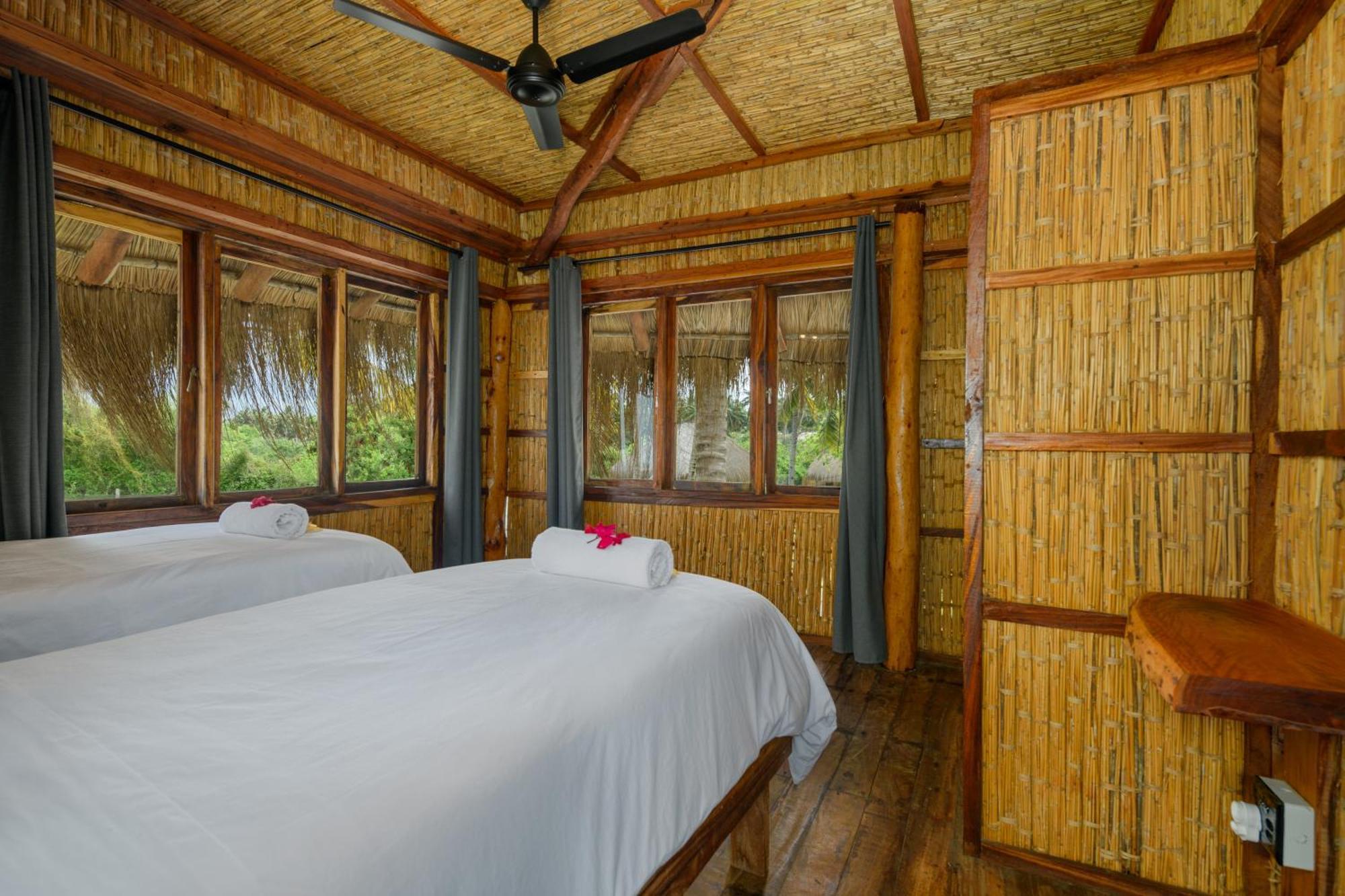 Ocean Pearl Beach Lodge Виланкулос Экстерьер фото