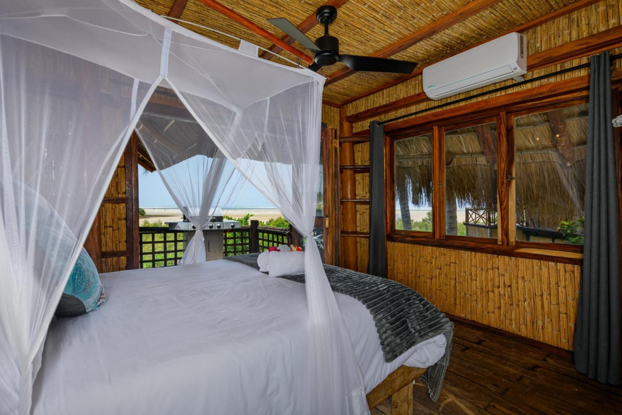Ocean Pearl Beach Lodge Виланкулос Экстерьер фото