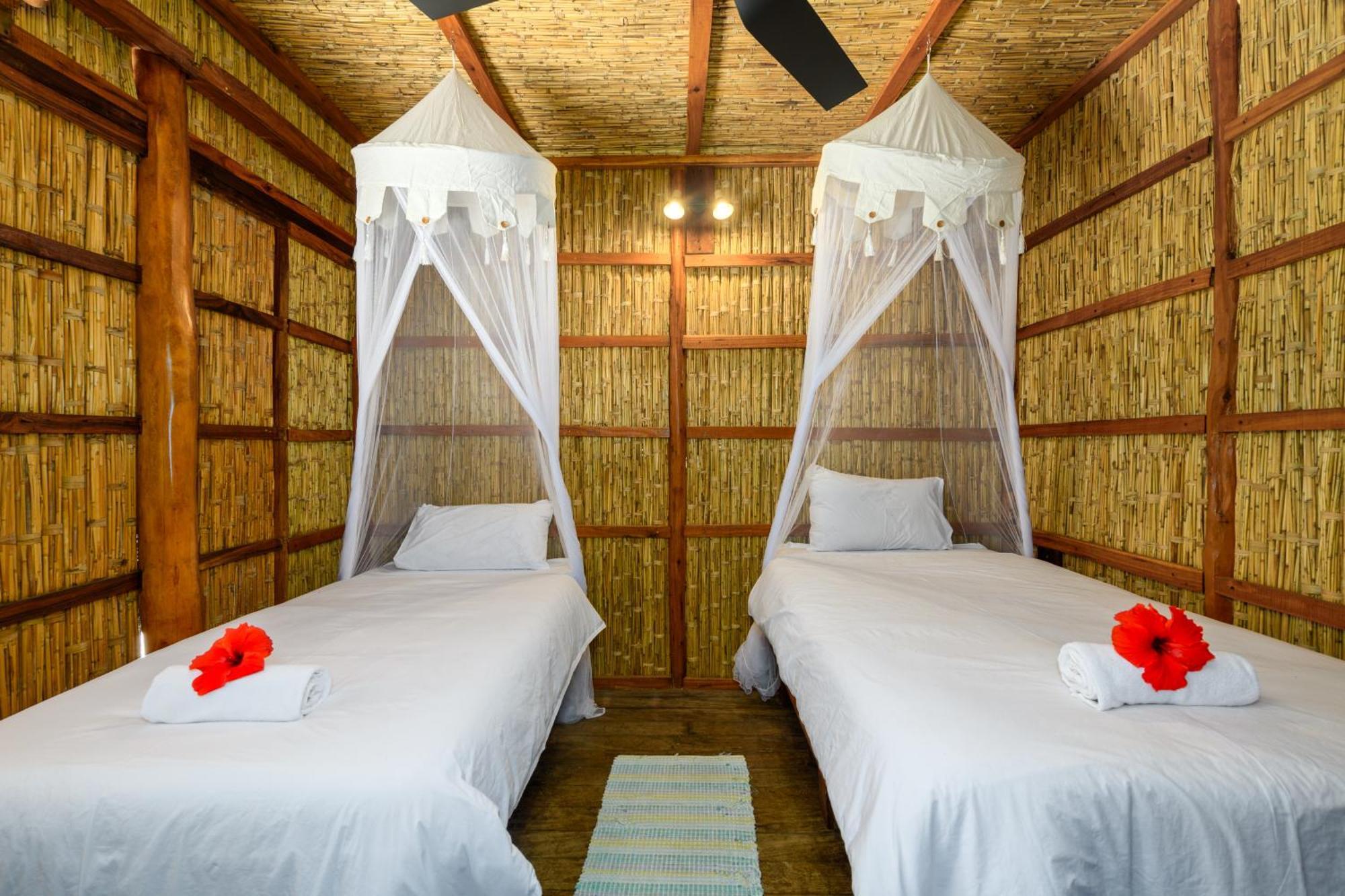 Ocean Pearl Beach Lodge Виланкулос Экстерьер фото