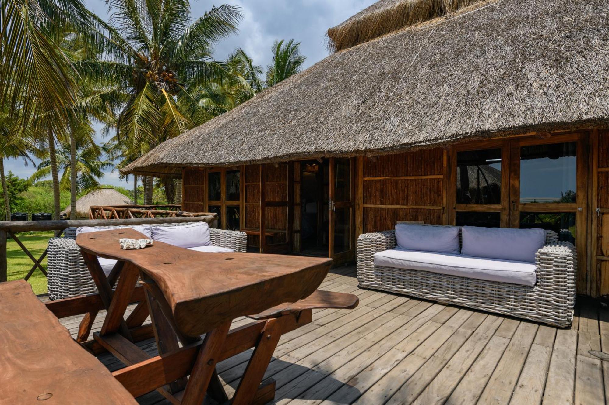 Ocean Pearl Beach Lodge Виланкулос Экстерьер фото
