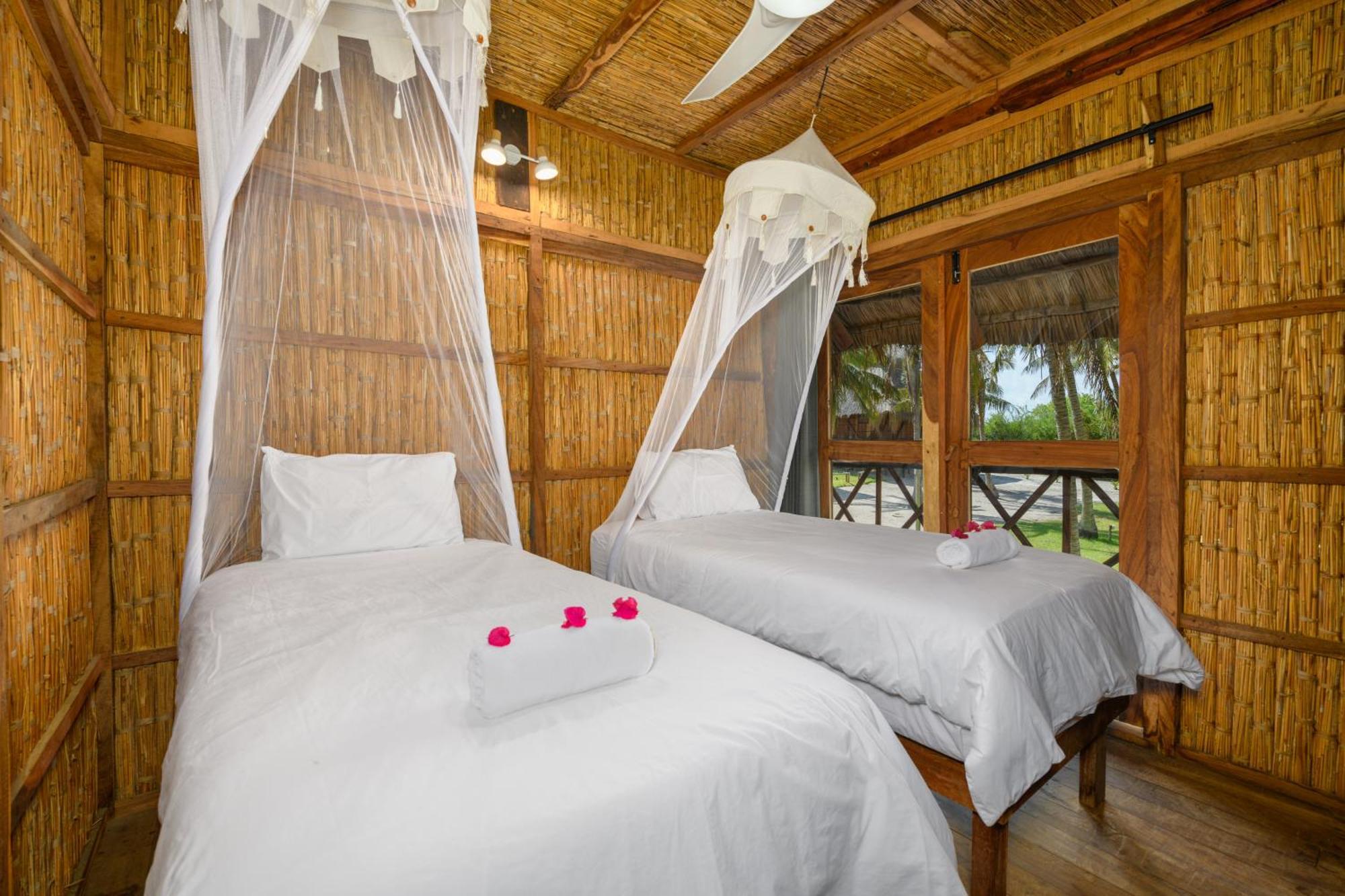 Ocean Pearl Beach Lodge Виланкулос Экстерьер фото